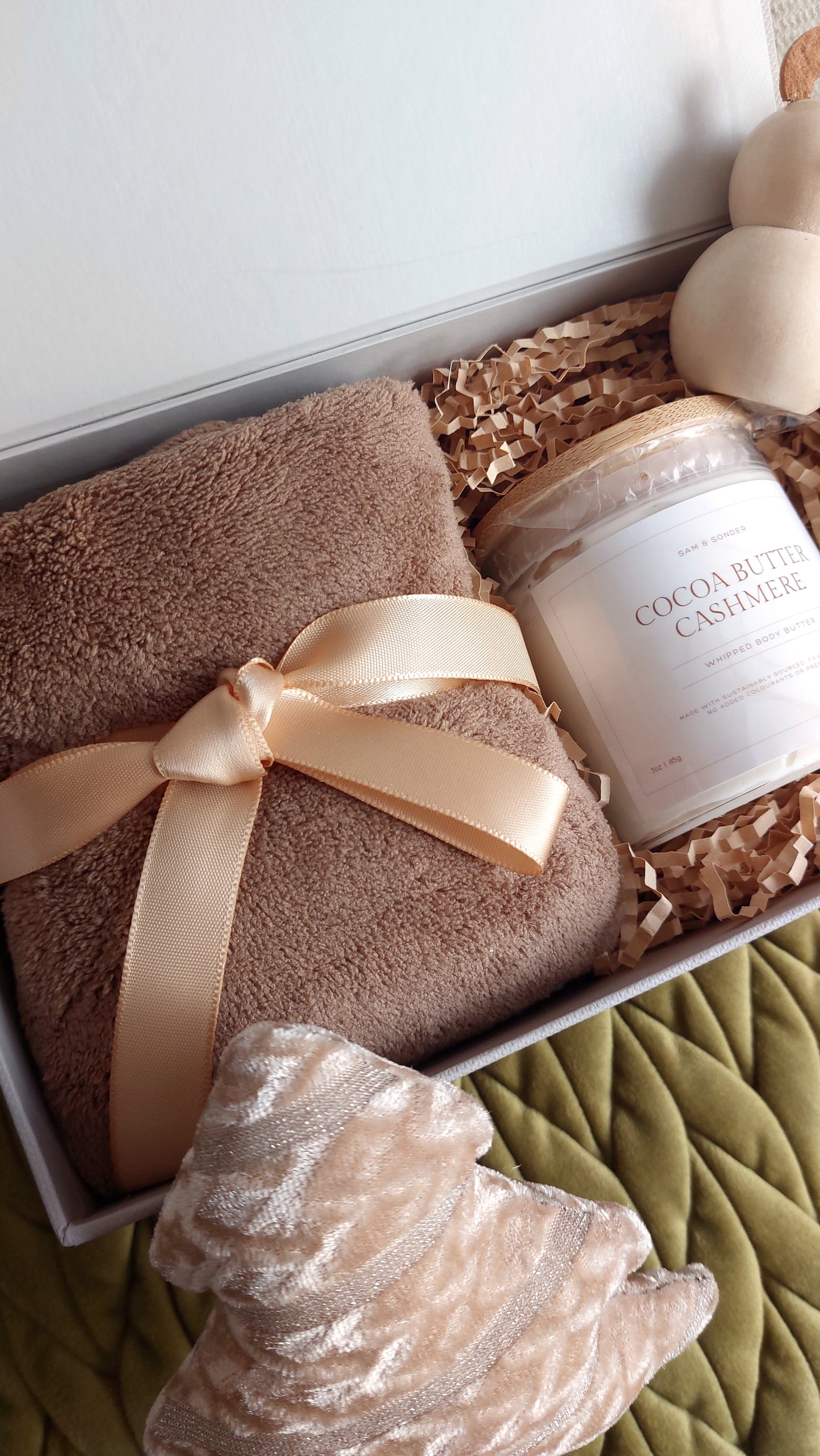 Cocoa Butter Cashmere Gift Box